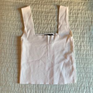 White tank top, never worn. size small